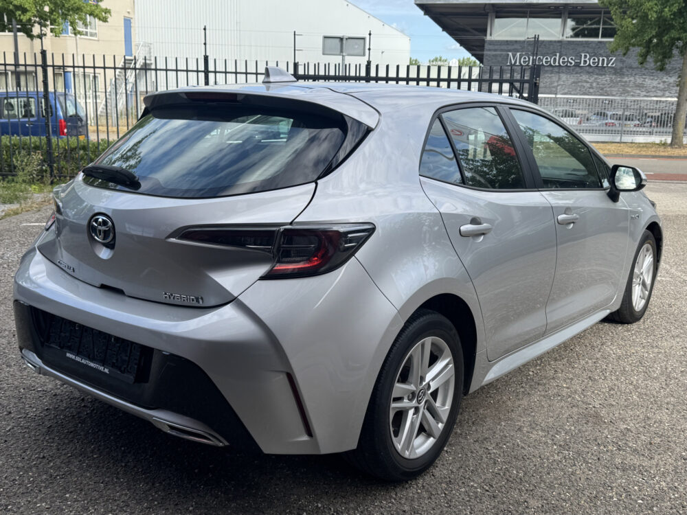 Toyota Corolla 2.0 Hybrid Dynamic 180PK!! // NAVI // CAMERA // ADAPTIVE CRUISE // APPLE CARPLAY-ANDROID AUTO // CLIMA // STOELVERWARMING 4