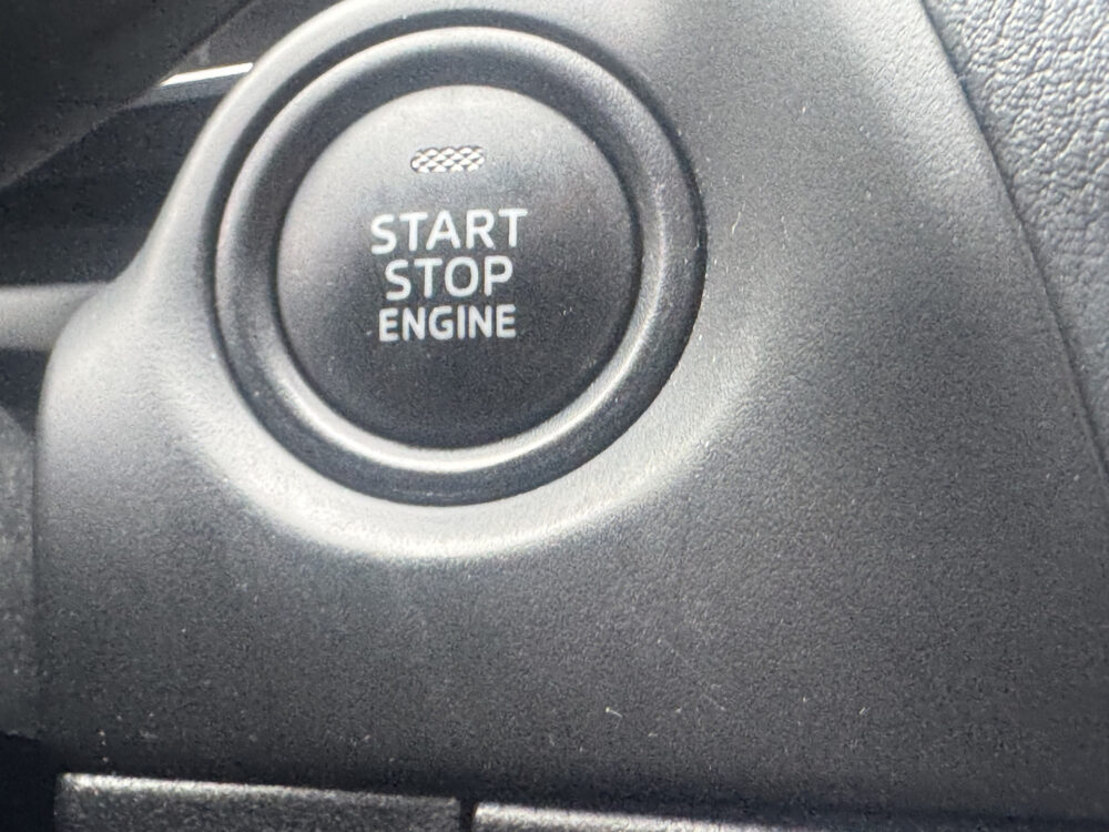 Mazda 3 2.0 SkyActiv-G 120 GT-M // NAVI // CAMERA // HEAD UP DISPLAY // CRUISE // STOEL + STUUR VERWARMING // DAB RADIO // 27