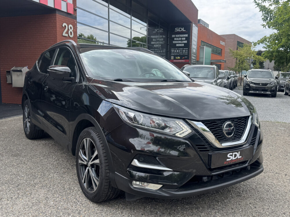 Nissan QASHQAI 1.3 DIG-T N-Connecta 160PK!! // NAVI // CLIMA // CAMERA // CRUISE // PANO DAK // TREKHAAK!! // 2