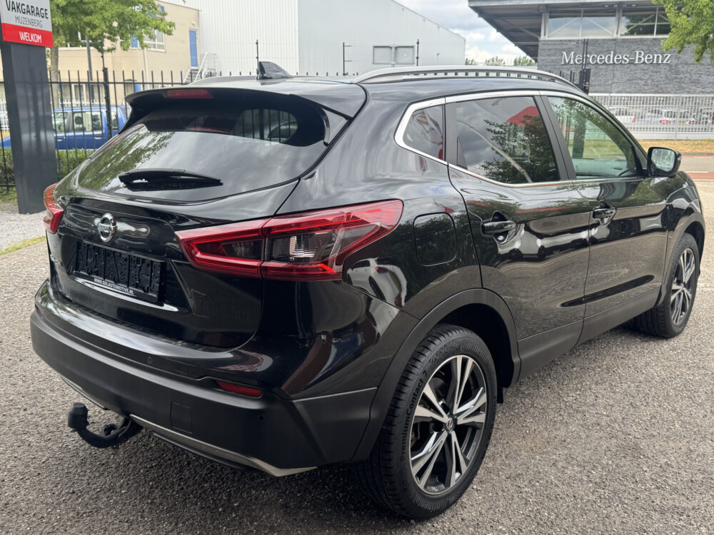 Nissan QASHQAI 1.3 DIG-T N-Connecta 160PK!! // NAVI // CLIMA // CAMERA // CRUISE // PANO DAK // TREKHAAK!! // 4