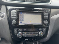 Nissan QASHQAI 1.3 DIG-T N-Connecta 160PK!! // NAVI // CLIMA // CAMERA // CRUISE // PANO DAK // TREKHAAK!! // 50