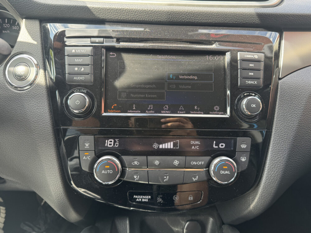Nissan QASHQAI 1.3 DIG-T Tekna 160PK!! // NAVI // CAMERA // ADAPTIVE CRUISE // PANO DAK // TREKHAAK // 20