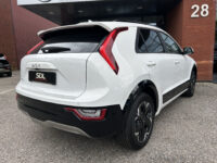 Kia Niro EV Edition Advanced 64.8 kWh 3-fase // ADAPTIVE CRUISE // NAVI + CARPLAY // KEYLESS // ELEK. STOELEN // PDC V+A 39