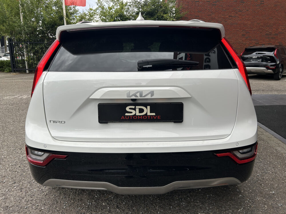 Kia Niro EV Edition Advanced 64.8 kWh 3-fase // ADAPTIVE CRUISE // NAVI + CARPLAY // KEYLESS // ELEK. STOELEN // PDC V+A 5