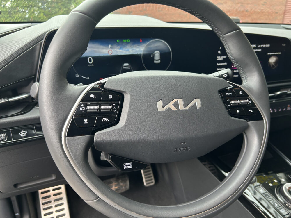Kia Niro EV Edition Advanced 64.8 kWh 3-fase // ADAPTIVE CRUISE // NAVI + CARPLAY // KEYLESS // ELEK. STOELEN // PDC V+A 6