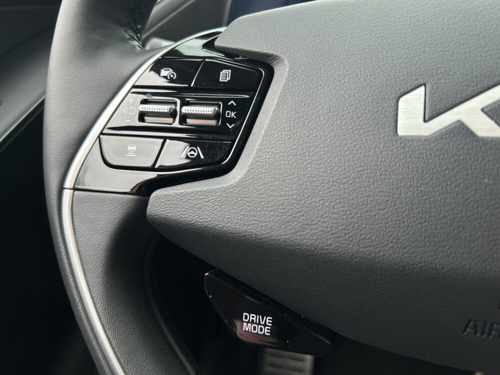 Kia Niro EV Edition Advanced 64.8 kWh 3-fase // ADAPTIVE CRUISE // NAVI + CARPLAY // KEYLESS // ELEK. STOELEN // PDC V+A 9