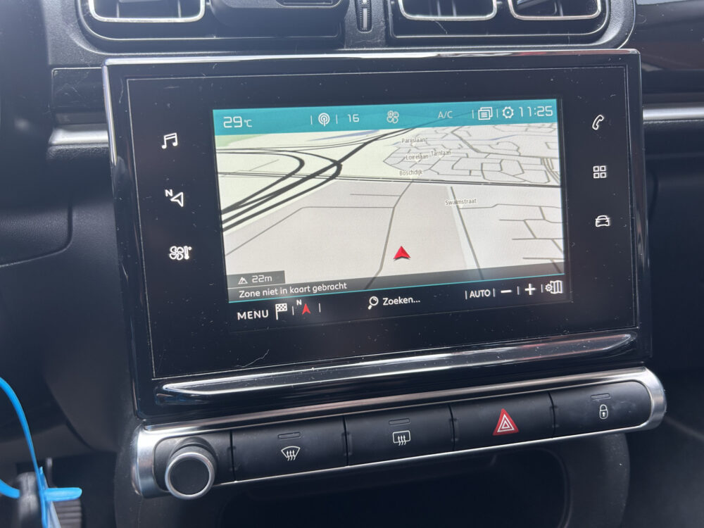 Citroën C3 1.2 PureTech Shine DISTR. RIEM VERVANGEN BIJ 94.000 KM!! // LED // NAVI + CARPLAY // CAMERA // PDC // TREKHAAK!! 15