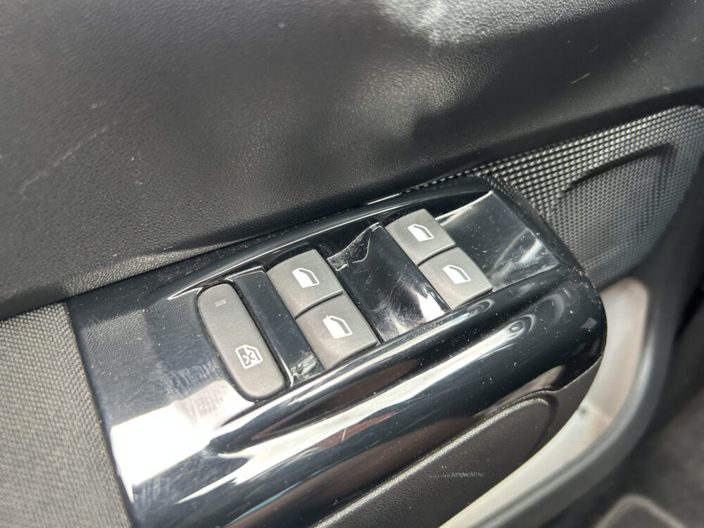 Citroën C3 1.2 PureTech Shine DISTR. RIEM VERVANGEN BIJ 94.000 KM!! // LED // NAVI + CARPLAY // CAMERA // PDC // TREKHAAK!! 20