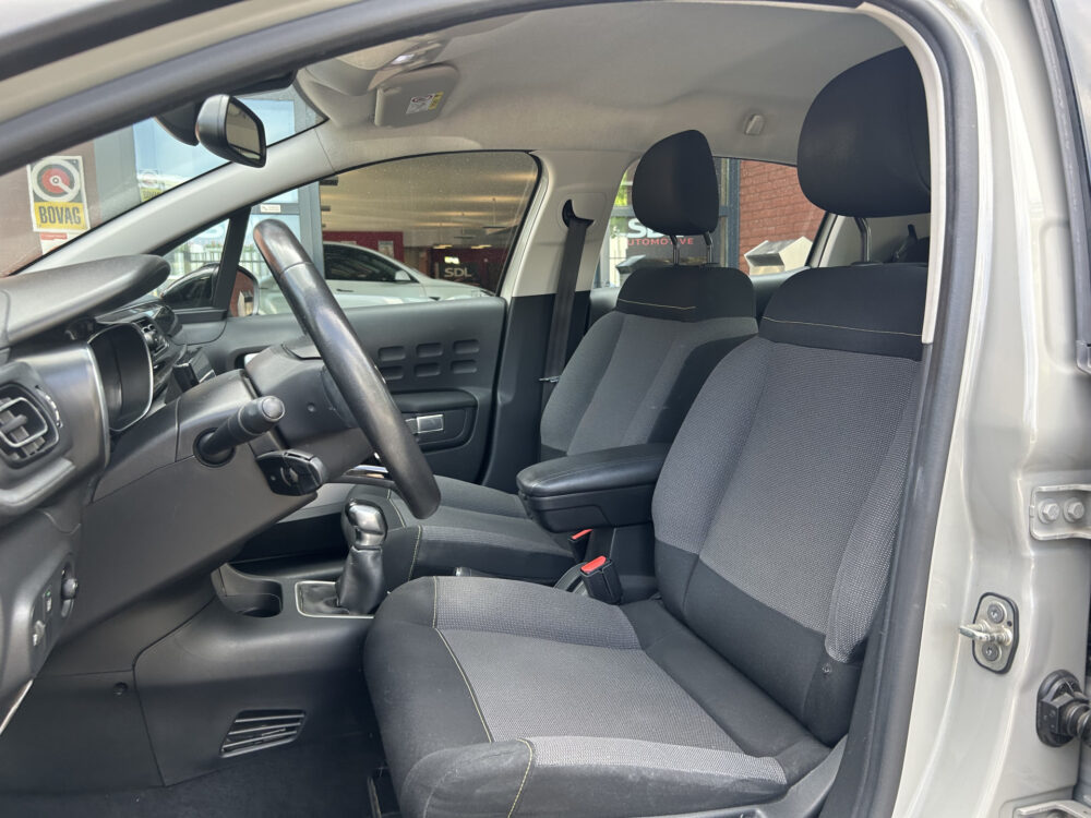 Citroën C3 1.2 PureTech Shine DISTR. RIEM VERVANGEN BIJ 94.000 KM!! // LED // NAVI + CARPLAY // CAMERA // PDC // TREKHAAK!! 8