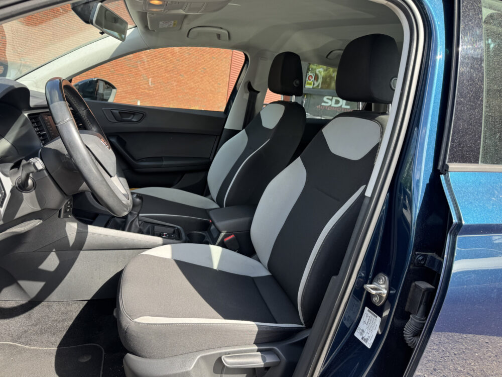 SEAT Ateca 1.0 EcoTSI Reference // NAVI // PDC // CRUISE // TREKHAAK // APPLE CARPLAY - ANDROID AUTO // 10