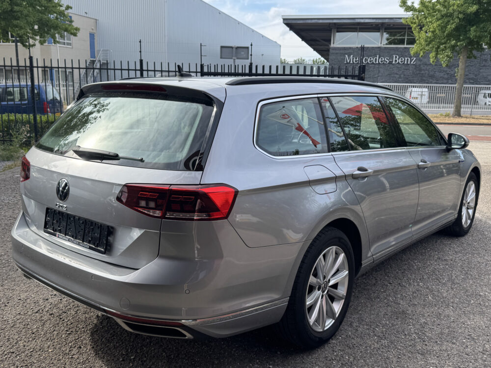 Volkswagen Passat Variant 1.4 TSI PHEV GTE Business // LED // ADAP. CRUISE // NAVI + CARPLAY // CAMERA // PDC V+A // ERGO COMFORT STOEL 4