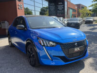 Peugeot 208 1.2 PureTech GT 131PK!! // NAVI // ADAPTIVE CRUISE // VIRTUAL COCKPIT // TREKHAAK // PANODAK // 38