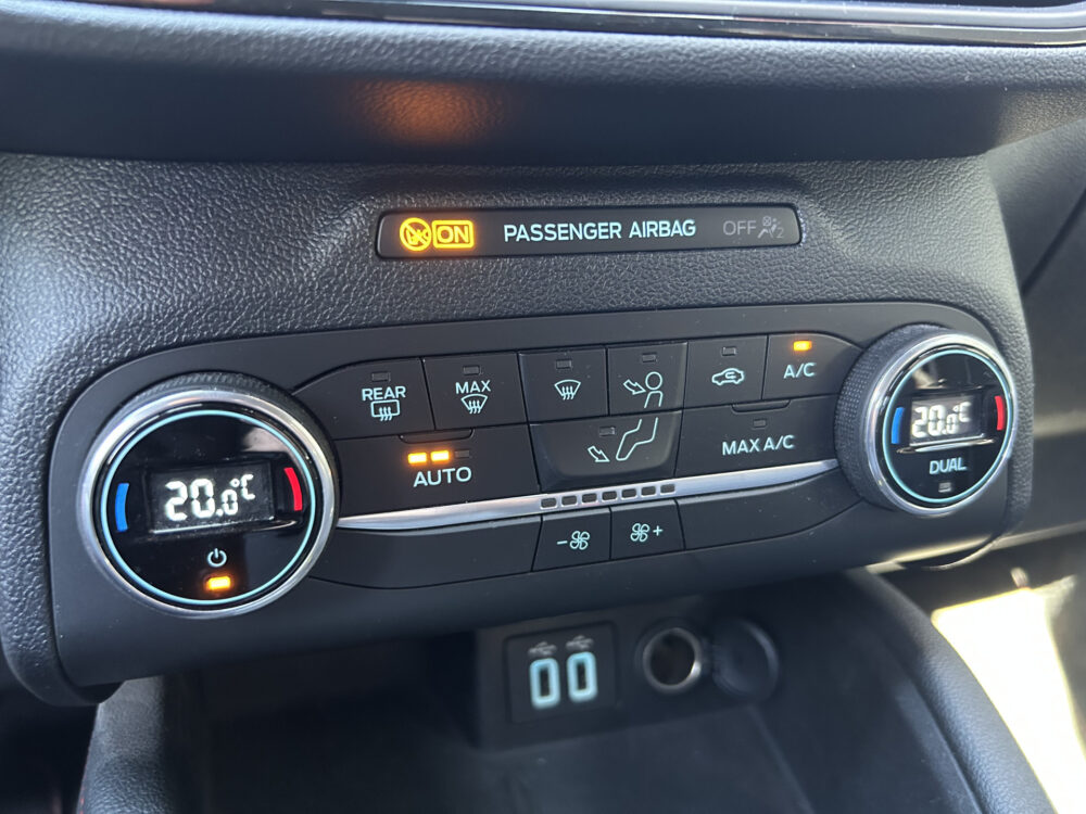 Ford Kuga 2.5 PHEV ST-Line // LED // NAVI + CARPLAY // CLIMA // PDC V+A // CAMERA // KEYLESS 17
