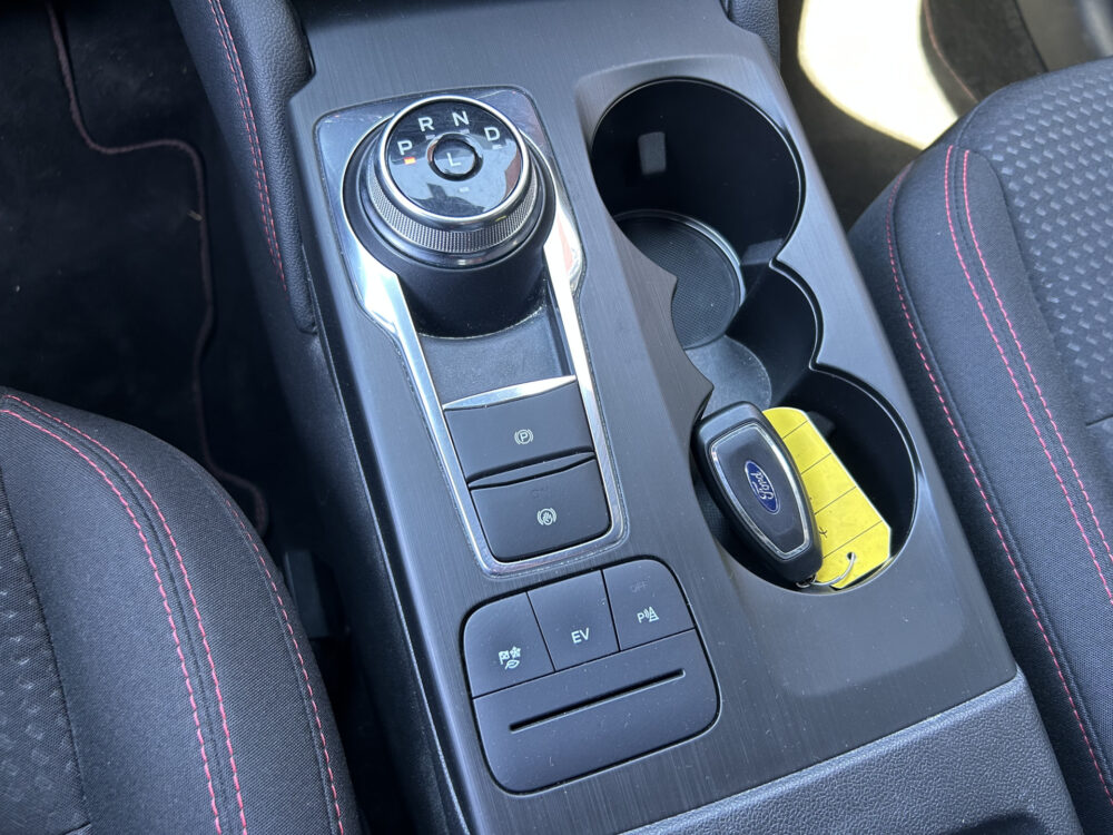 Ford Kuga 2.5 PHEV ST-Line // LED // NAVI + CARPLAY // CLIMA // PDC V+A // CAMERA // KEYLESS 19