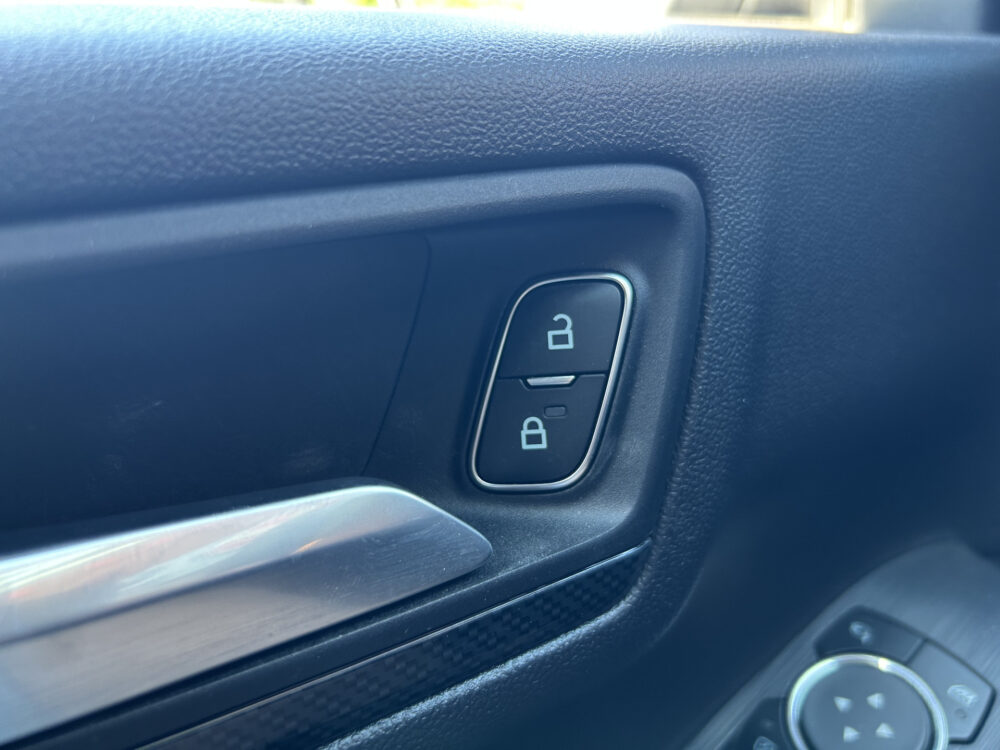 Ford Kuga 2.5 PHEV ST-Line // LED // NAVI + CARPLAY // CLIMA // PDC V+A // CAMERA // KEYLESS 21
