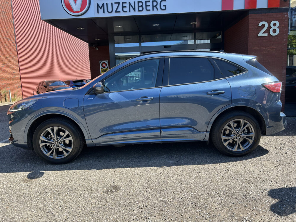 Ford Kuga 2.5 PHEV ST-Line // LED // NAVI + CARPLAY // CLIMA // PDC V+A // CAMERA // KEYLESS 3