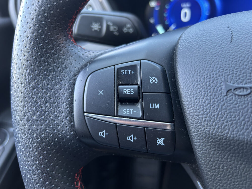 Ford Kuga 2.5 PHEV ST-Line // LED // NAVI + CARPLAY // CLIMA // PDC V+A // CAMERA // KEYLESS 9