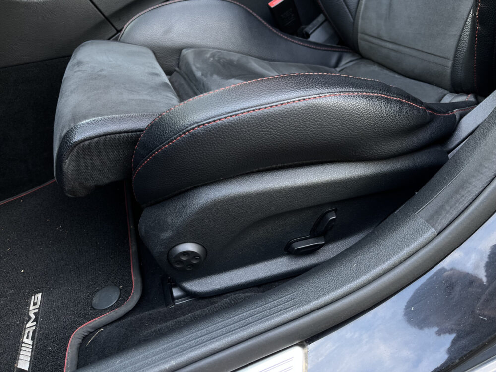 Mercedes-Benz C-Klasse Estate AMG 43 4MATIC // BURMESTER // SCHAALSTOELEN // PANO-SCHUIFDAK // 360 CAMERA // DODEHOEK // 19