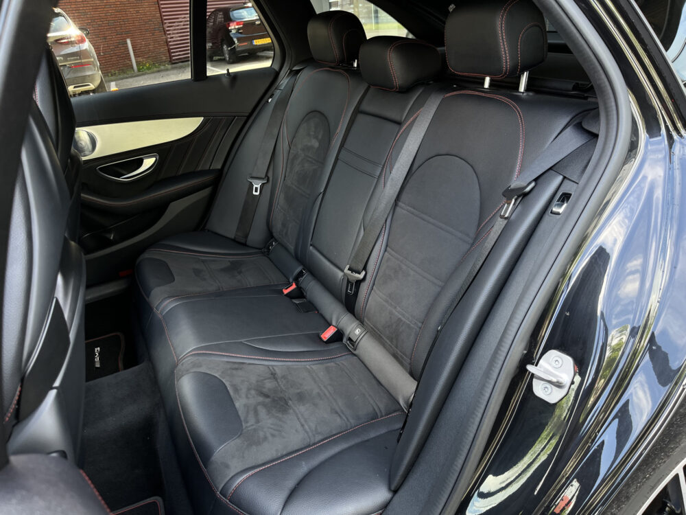 Mercedes-Benz C-Klasse Estate AMG 43 4MATIC // BURMESTER // SCHAALSTOELEN // PANO-SCHUIFDAK // 360 CAMERA // DODEHOEK // 21
