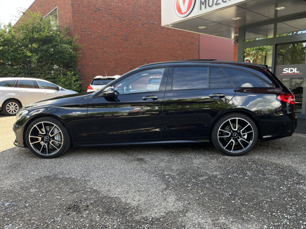 Mercedes-Benz C-Klasse Estate AMG 43 4MATIC // BURMESTER // SCHAALSTOELEN // PANO-SCHUIFDAK // 360 CAMERA // DODEHOEK // 4