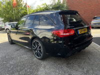 Mercedes-Benz C-Klasse Estate AMG 43 4MATIC // BURMESTER // SCHAALSTOELEN // PANO-SCHUIFDAK // 360 CAMERA // DODEHOEK // 55