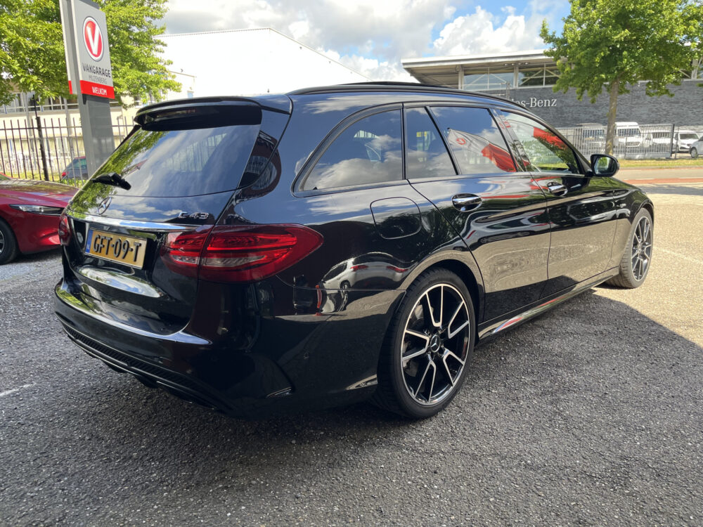 Mercedes-Benz C-Klasse Estate AMG 43 4MATIC // BURMESTER // SCHAALSTOELEN // PANO-SCHUIFDAK // 360 CAMERA // DODEHOEK // 7