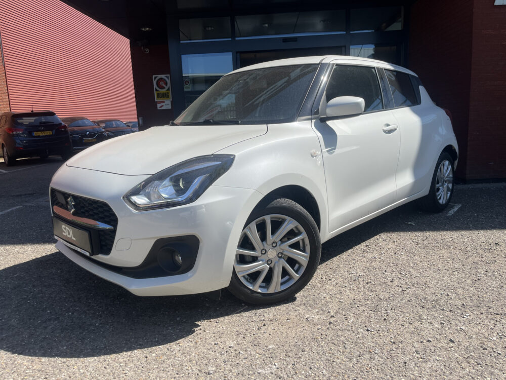 Suzuki Swift 1.2 Select Smart Hybrid // ADAPT. CRUISE // CAMERA+SENSOREN // STOELVERWARMING // APPLE-ANDROID AUTO // 1