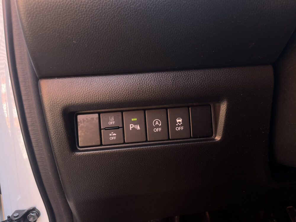 Suzuki Swift 1.2 Select Smart Hybrid // ADAPT. CRUISE // CAMERA+SENSOREN // STOELVERWARMING // APPLE-ANDROID AUTO // 17