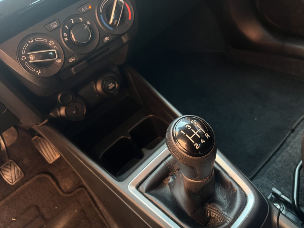 Suzuki Swift 1.2 Select Smart Hybrid // ADAPT. CRUISE // CAMERA+SENSOREN // STOELVERWARMING // APPLE-ANDROID AUTO // 20