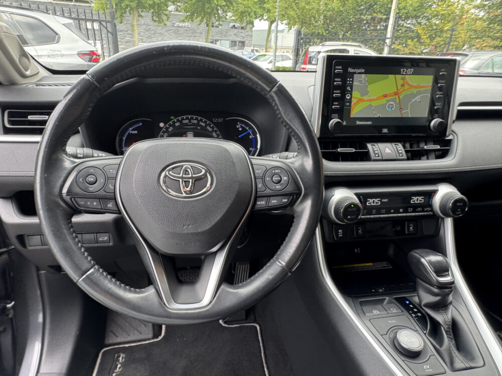 Toyota RAV4 2.5 Hybrid AWD Executive // MEMORY SEATS // JBL PREMIUM AUDIO // LEDEREN BEKLEDING // 1650 TREKGEWICHT // 15