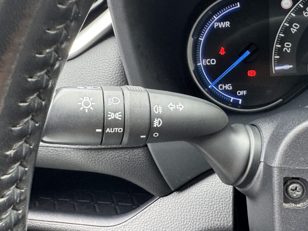 Toyota RAV4 2.5 Hybrid AWD Executive // MEMORY SEATS // JBL PREMIUM AUDIO // LEDEREN BEKLEDING // 1650 TREKGEWICHT // 29