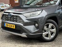 Toyota RAV4 2.5 Hybrid AWD Executive // MEMORY SEATS // JBL PREMIUM AUDIO // LEDEREN BEKLEDING // 1650 TREKGEWICHT // 46