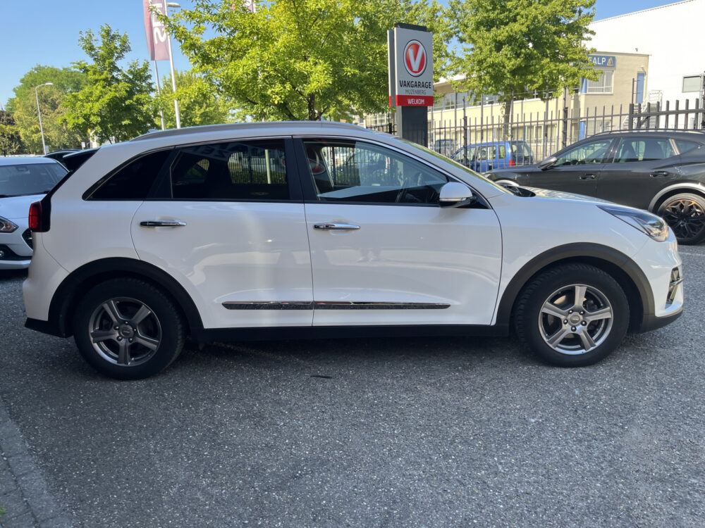 Kia Niro 1.6 GDi PHEV ExecutiveLine // LEDER // ELEK.STOEL+GEHEUGEN // DODEHOEK // JBL // KEYLESS // STOELVERKOELING-VERWARMING // 11