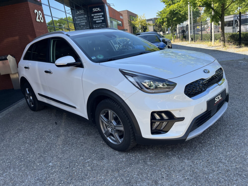 Kia Niro 1.6 GDi PHEV ExecutiveLine // LEDER // ELEK.STOEL+GEHEUGEN // DODEHOEK // JBL // KEYLESS // STOELVERKOELING-VERWARMING // 12