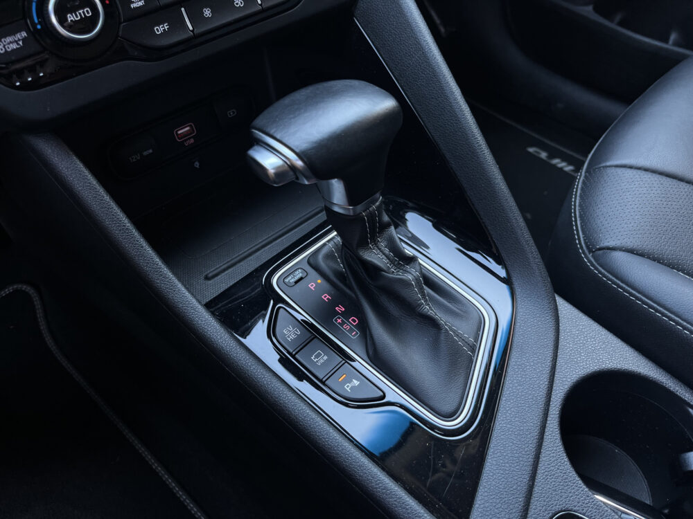 Kia Niro 1.6 GDi PHEV ExecutiveLine // LEDER // ELEK.STOEL+GEHEUGEN // DODEHOEK // JBL // KEYLESS // STOELVERKOELING-VERWARMING // 24