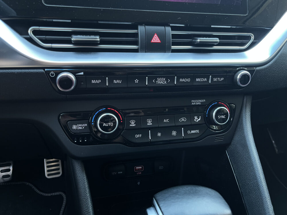 Kia Niro 1.6 GDi PHEV ExecutiveLine // LEDER // ELEK.STOEL+GEHEUGEN // DODEHOEK // JBL // KEYLESS // STOELVERKOELING-VERWARMING // 25
