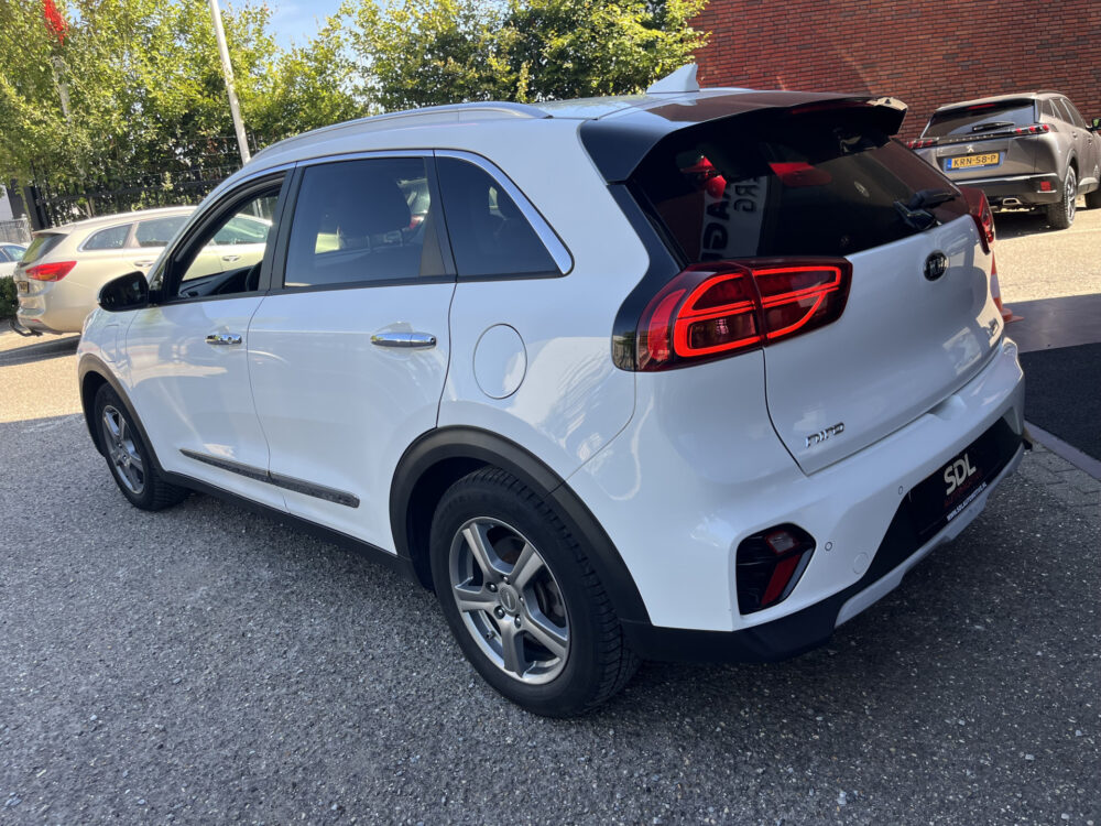 Kia Niro 1.6 GDi PHEV ExecutiveLine // LEDER // ELEK.STOEL+GEHEUGEN // DODEHOEK // JBL // KEYLESS // STOELVERKOELING-VERWARMING // 6