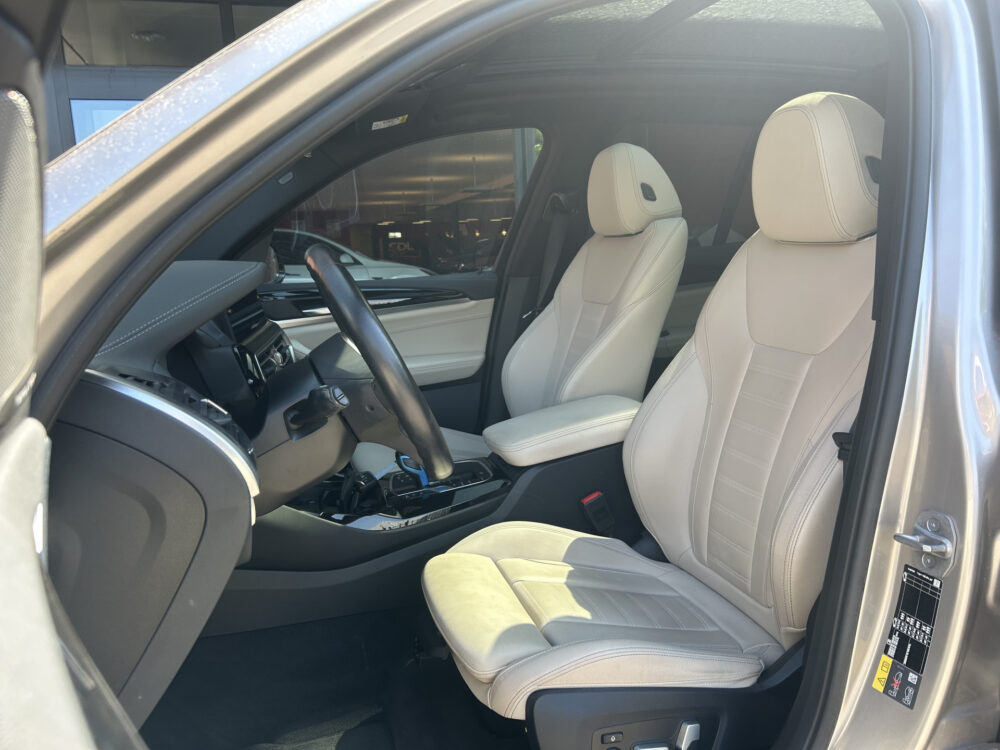 BMW iX3 High Executive 80 kWh M Sport Shadow Line 80 kWh // HUD-DISPLAY // SCHUIF-KANTELDAK // LEDER+ELEK. STOELEN // HARMAN&KARDON AUDI 8