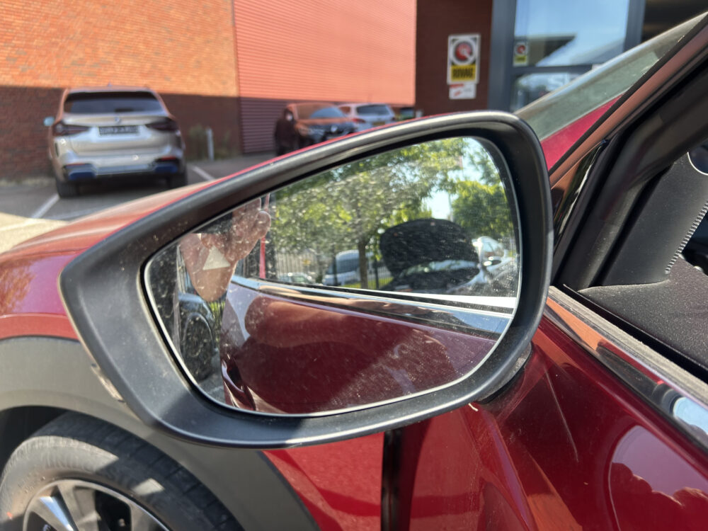 Mazda CX-30 2.0 e-SkyActiv-X M Hybrid Luxury 180 PK!! // NAVI // LEDER // SCHUIFKANTELDAK // TREKHAAK // CAMERA // MEMORY SEATS // BOSE AUDI 29