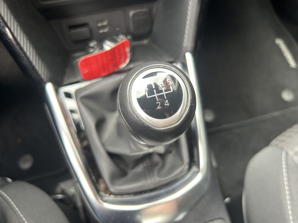 Mazda 2 1.5 Skyactiv-G TS+ // DEALER ONDERHOUDEN!! // NAVI // CLIMA // PDC // CAMERA // CRUISE // STOELVERWARMING 19