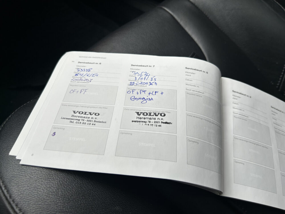 Volvo V40 2.0 T2 Nordic+ // LEDER // NAVI // CRUISE // CLIMA // PDC // TREKHAAK!! 14