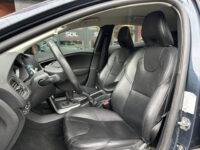 Volvo V40 2.0 T2 Nordic+ // LEDER // NAVI // CRUISE // CLIMA // PDC // TREKHAAK!! 38