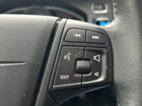 Volvo V40 2.0 T2 Nordic+ // LEDER // NAVI // CRUISE // CLIMA // PDC // TREKHAAK!! 40