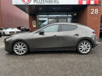 Mazda 3 2.0 e-SkyActiv-G M Hybrid 122 Luxury // FULL LED // NAVI + CARPLAY // 360 CAMERA // MEMORY SEAT // BOSE AUDIO // ADAPTIVE CRUISE 39