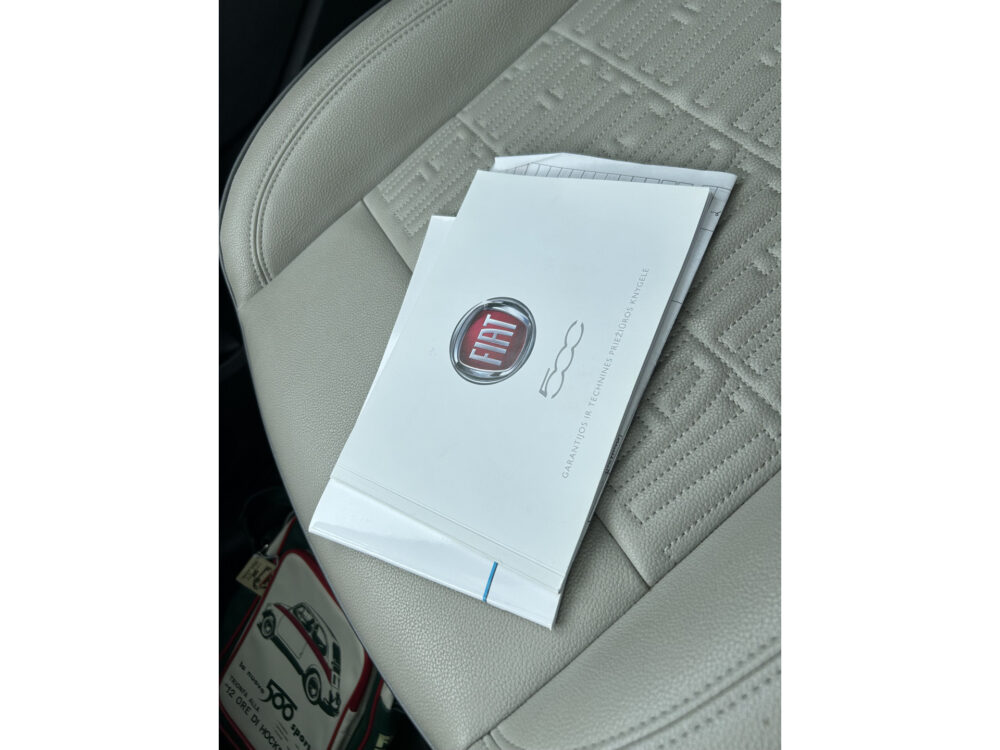 Fiat 500 La Prima 42 kWh // SOH 90% // FULL LED // NAVI + CARPLAY // PANO-DAK // CAMERA // PDC V+A // ADAPTIVE CRUISE 12