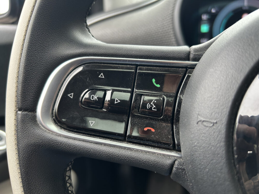 Fiat 500 La Prima 42 kWh // SOH 90% // FULL LED // NAVI + CARPLAY // PANO-DAK // CAMERA // PDC V+A // ADAPTIVE CRUISE 8