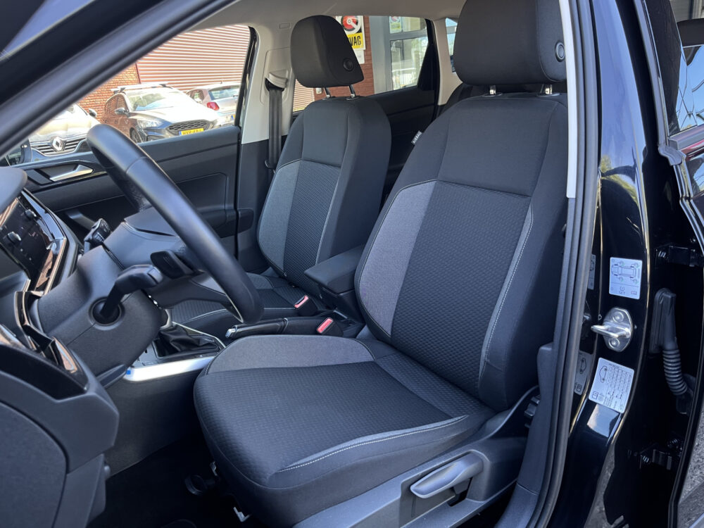 Volkswagen Taigo 1.0 TSI Style // ADAPT. CRUISE // VIRTUAL COCKPIT // NAVIGATIE + APPLE CARPLAY// CAMERA // LED // CLIMA // PDC // 14
