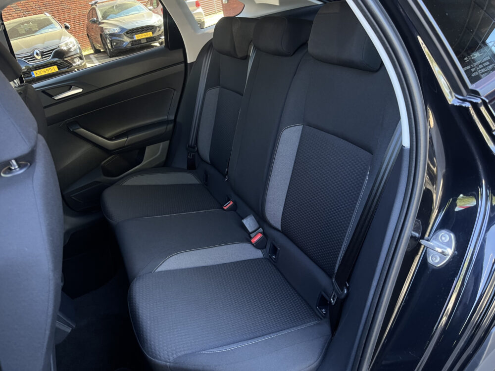 Volkswagen Taigo 1.0 TSI Style // ADAPT. CRUISE // VIRTUAL COCKPIT // NAVIGATIE + APPLE CARPLAY// CAMERA // LED // CLIMA // PDC // 15