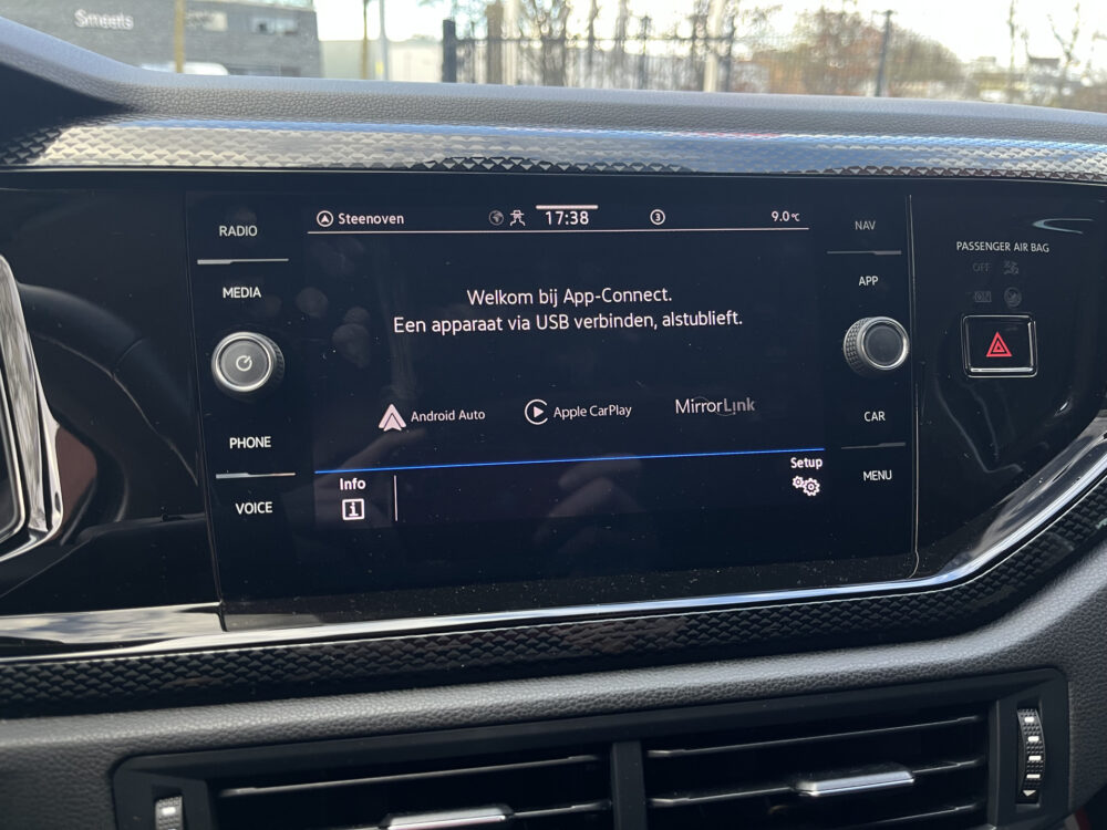 Volkswagen Taigo 1.0 TSI Style // ADAPT. CRUISE // VIRTUAL COCKPIT // NAVIGATIE + APPLE CARPLAY// CAMERA // LED // CLIMA // PDC // 24