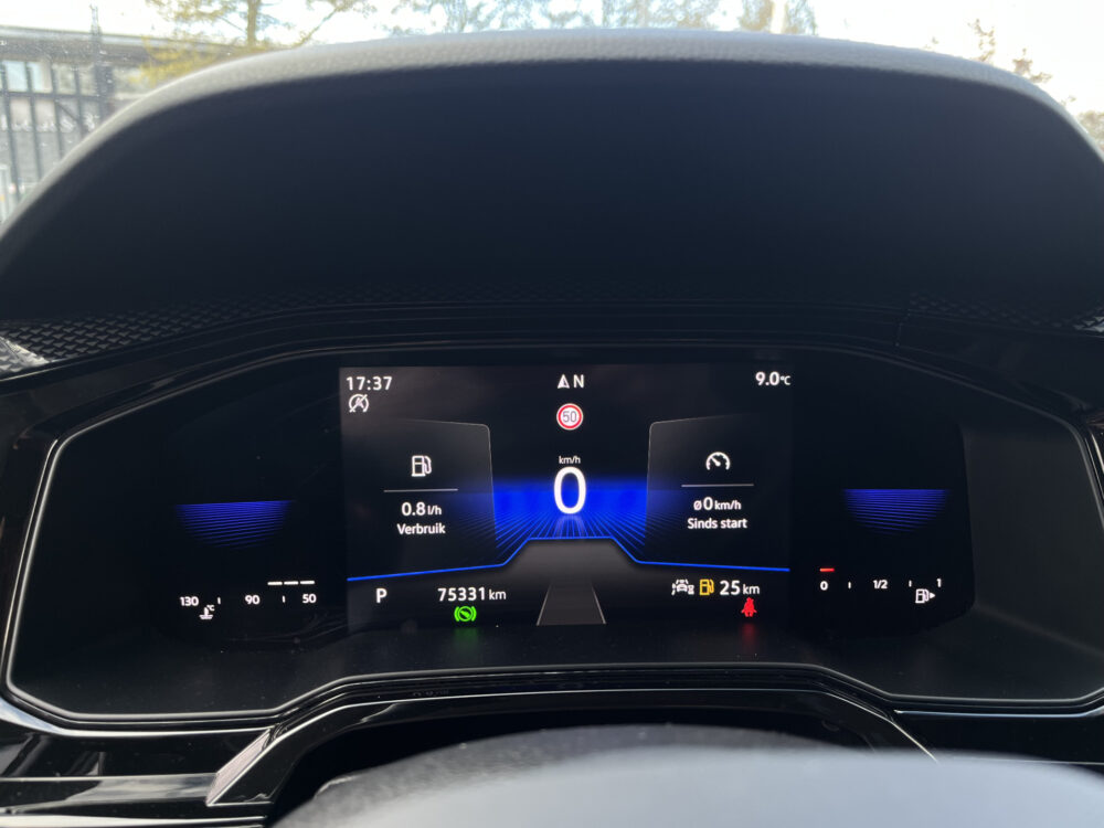 Volkswagen Taigo 1.0 TSI Style // ADAPT. CRUISE // VIRTUAL COCKPIT // NAVIGATIE + APPLE CARPLAY// CAMERA // LED // CLIMA // PDC // 29